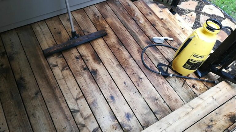 Deck Cleaning In Mounds View, MN