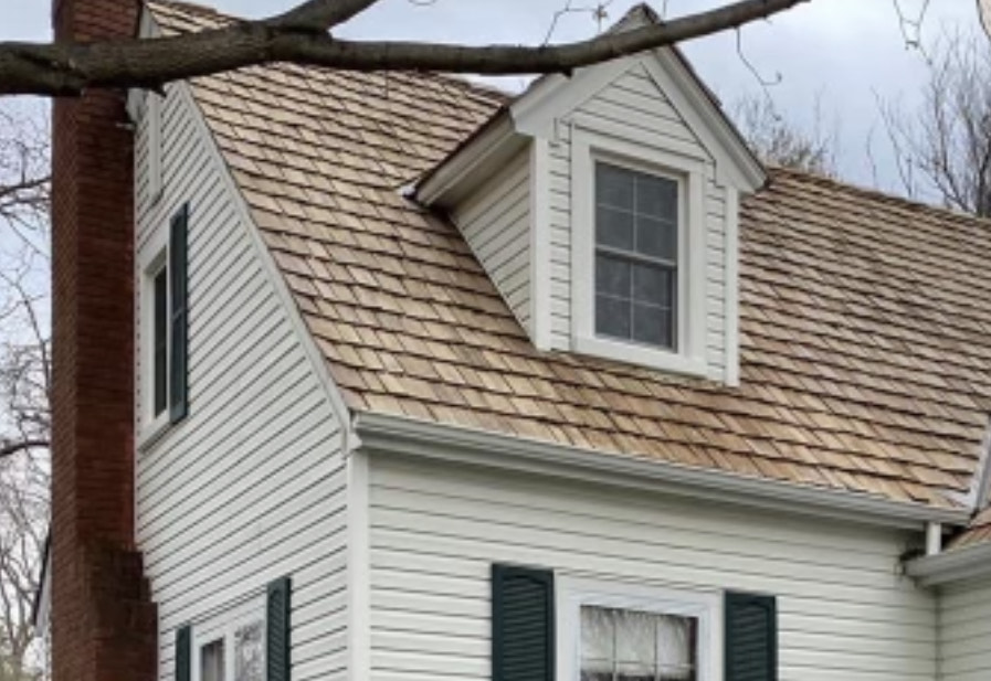 Cedar Shake Roof Cleaning